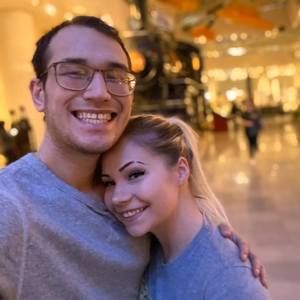 Meet your Posher, Maya